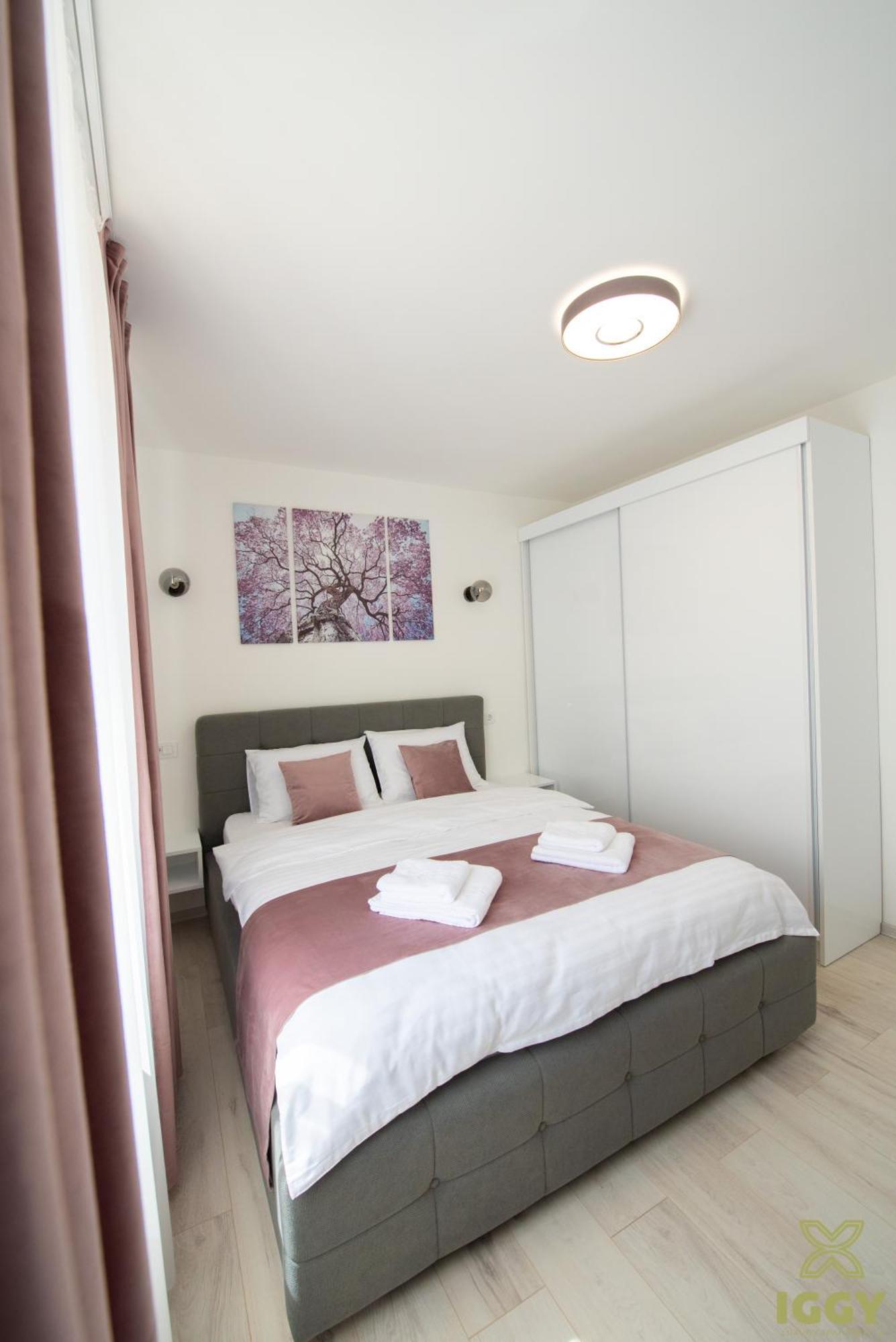Iggy Premium Apartment Hunedoara Exterior photo